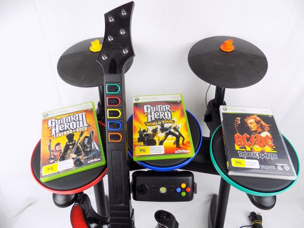 Like New Xbox 360 Guitar Hero Band Hero Bundle Drum Guitar 3x Games