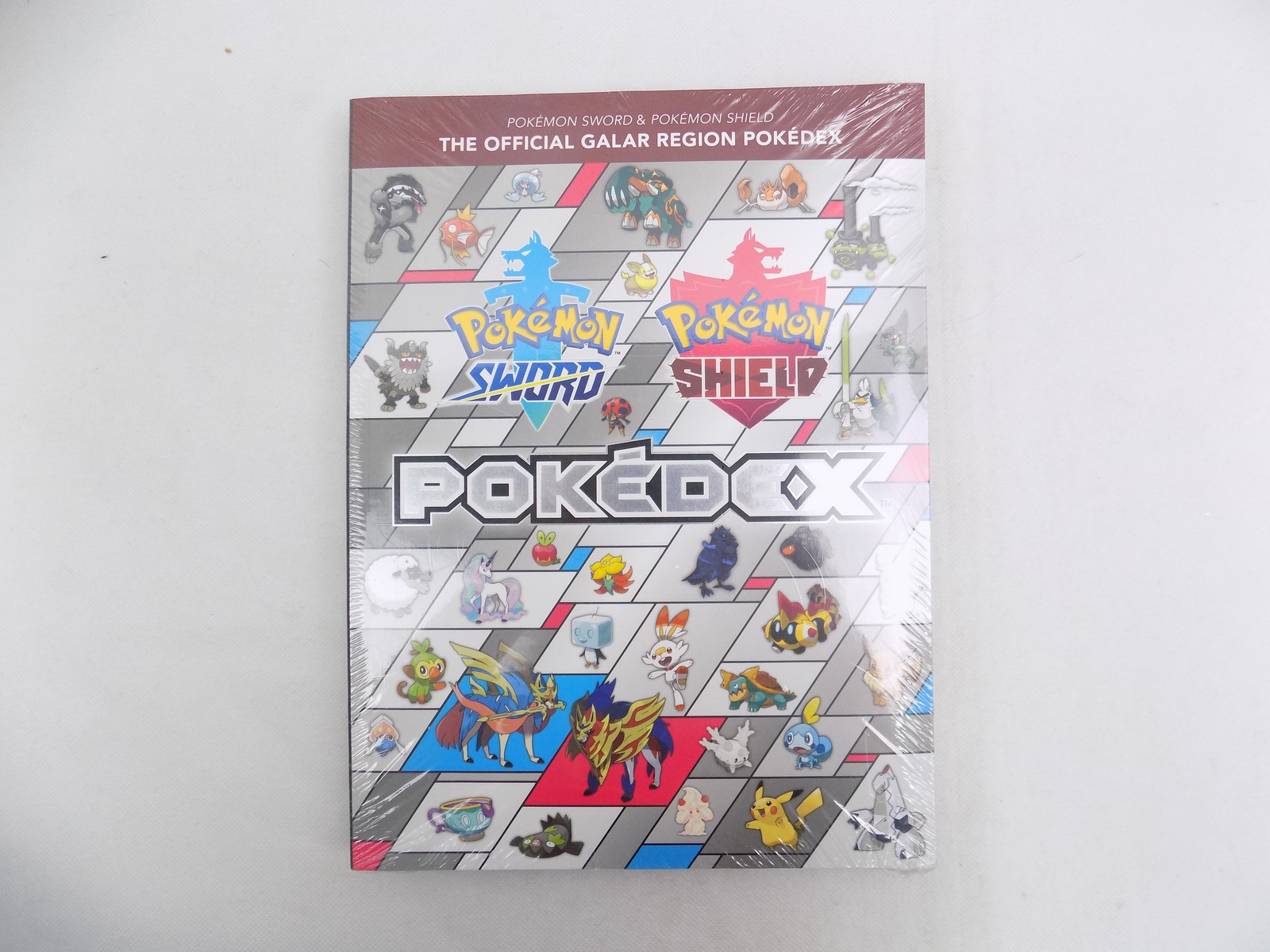 Pokemon Sword - Shield Official Galar Region Pokedex Softcover