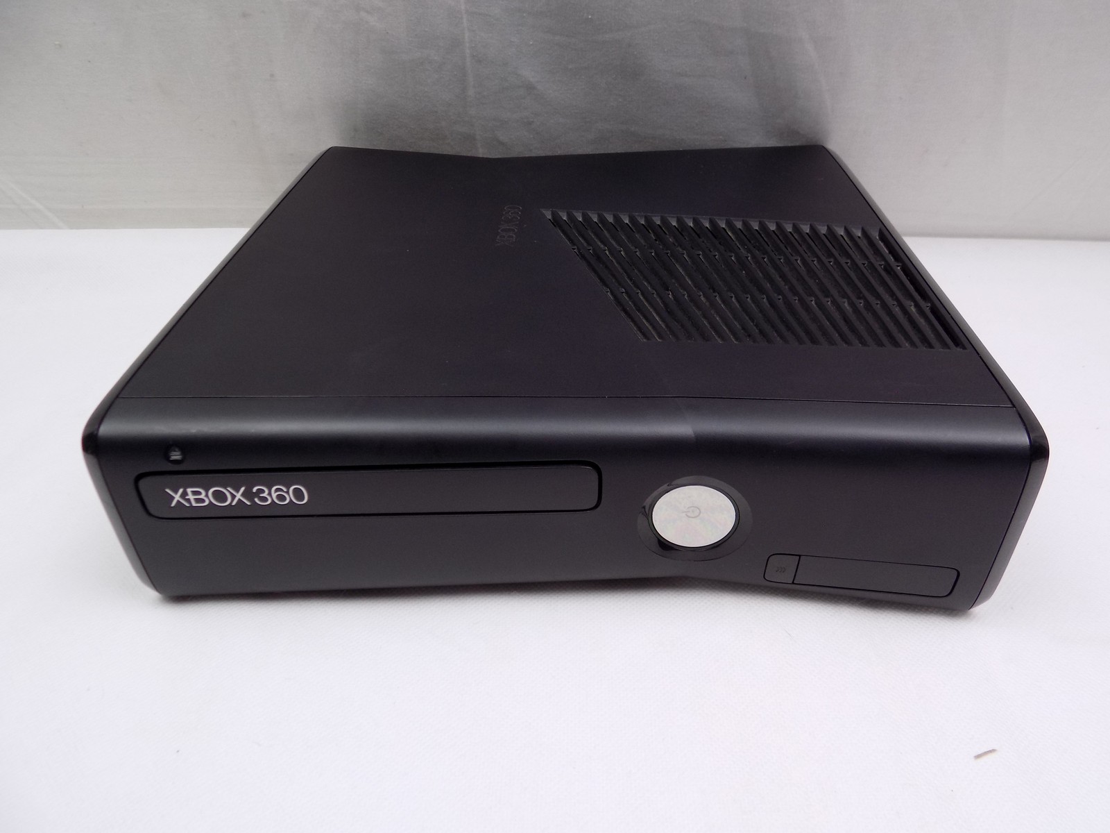 Microsoft Xbox 360 Slim - 250Gb Black Console (PAL) Fast