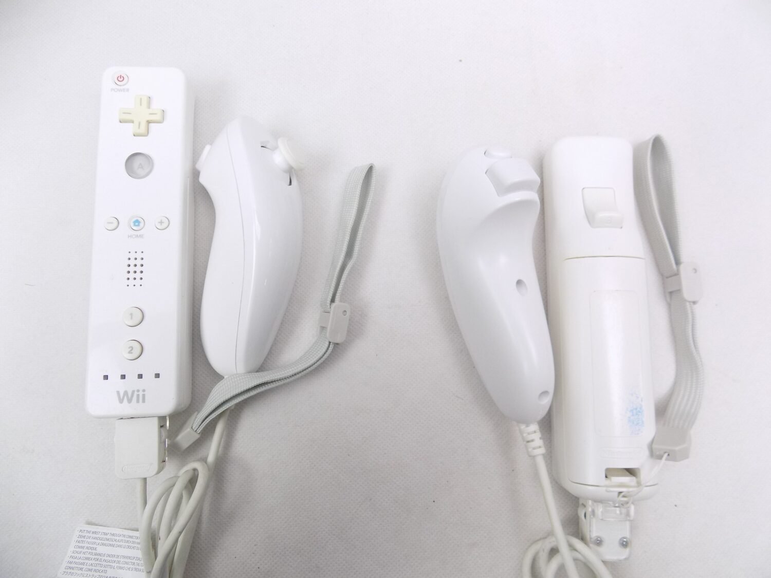 Nintendo Wii White Console NTSC HDMI Converter 2x Controller Sets  Sensor Bar