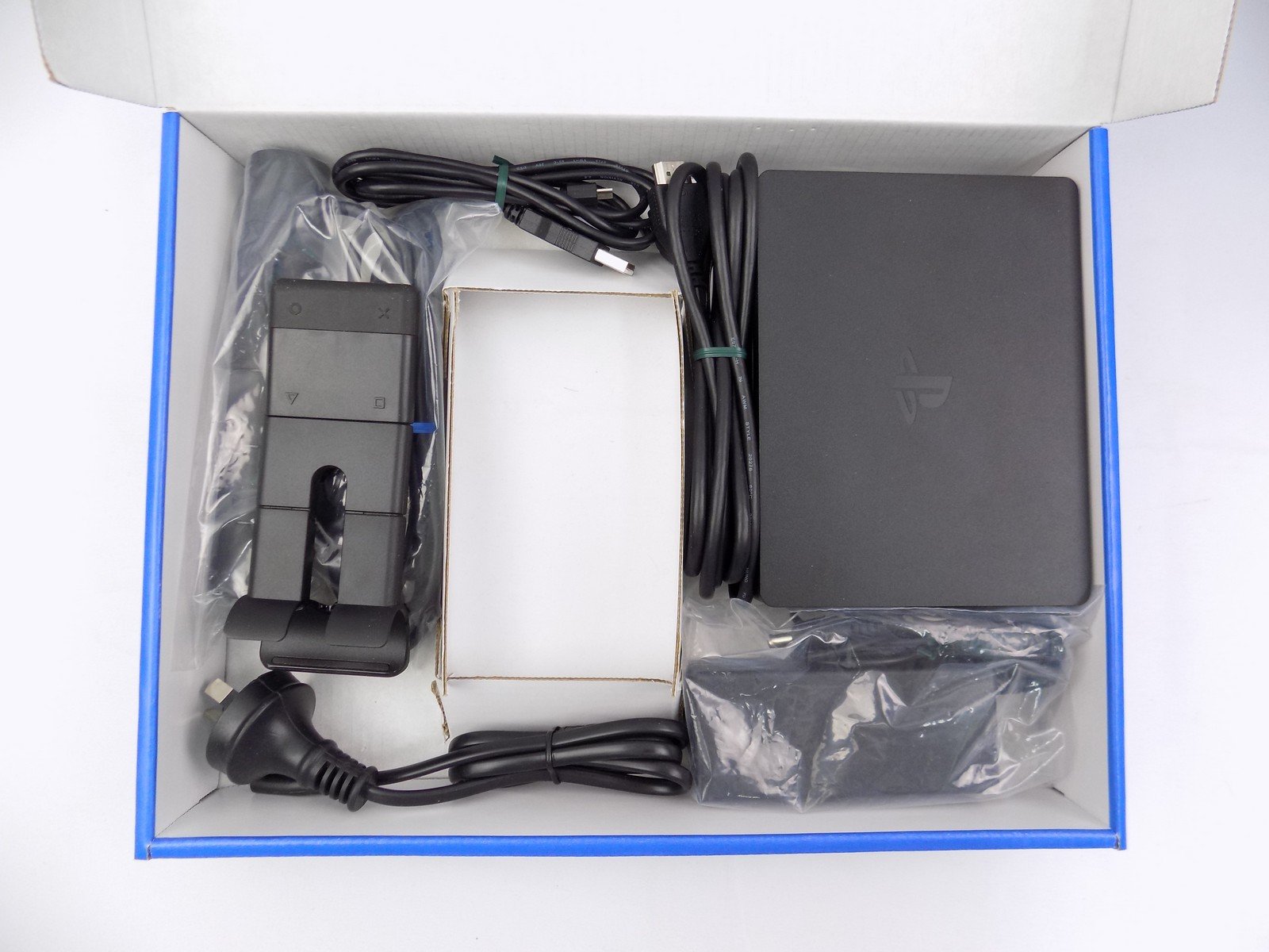 Boxed Like New Playstation Ps4 PS VR PSVR Headset Version /2