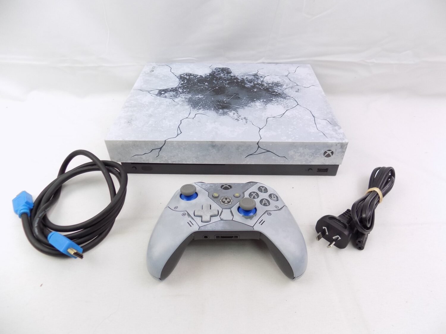 Limited Edition Console Xbox One X Gears Bundle Xbox One X Gears