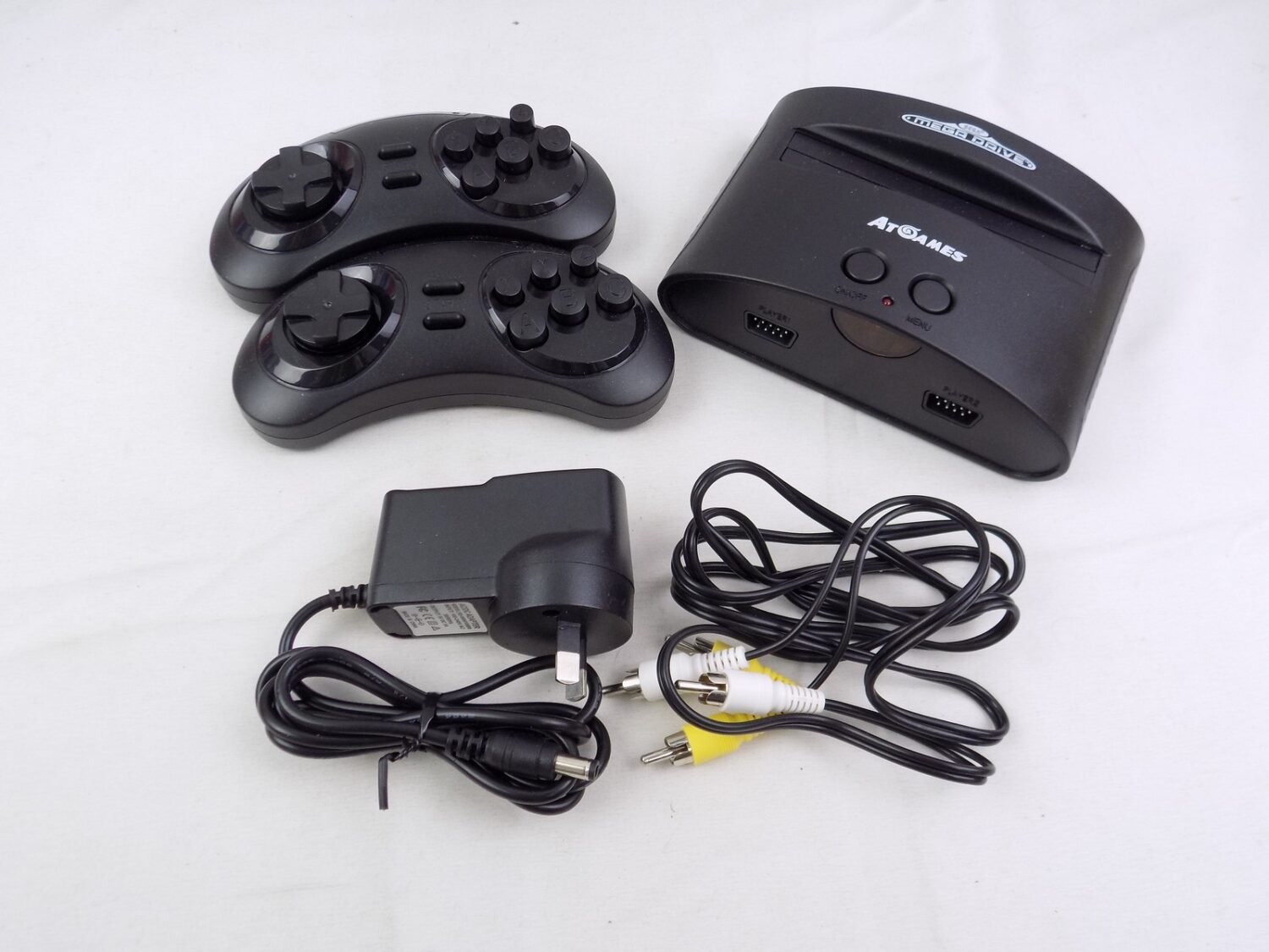 Boxed Sega Mega Drive Classic Game Console with Wireless Controllers and  80 Built-in Games