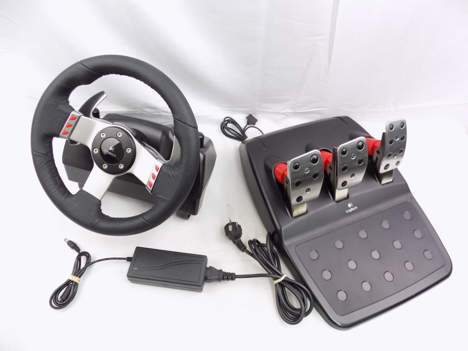 G27 Logitech Racing Wheel for Electronics USB PC : Wheel 